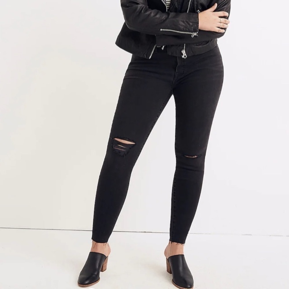 MADEWELL Distressed Hem Ripped Knees 9” High-Rise Skinny Jeans